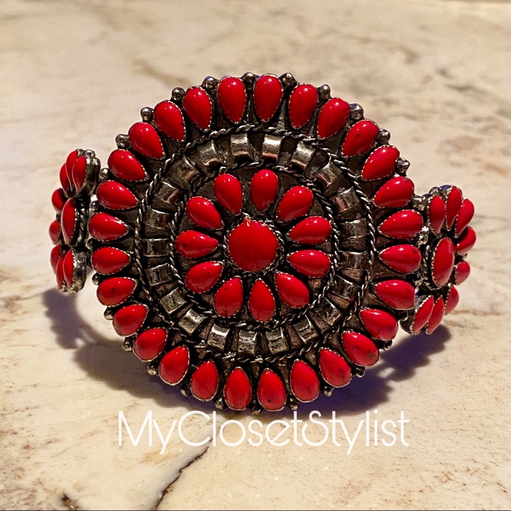 FREE PEOPLE Coral Cluster Cuff Statement Bracelet! - Picture 6 of 7